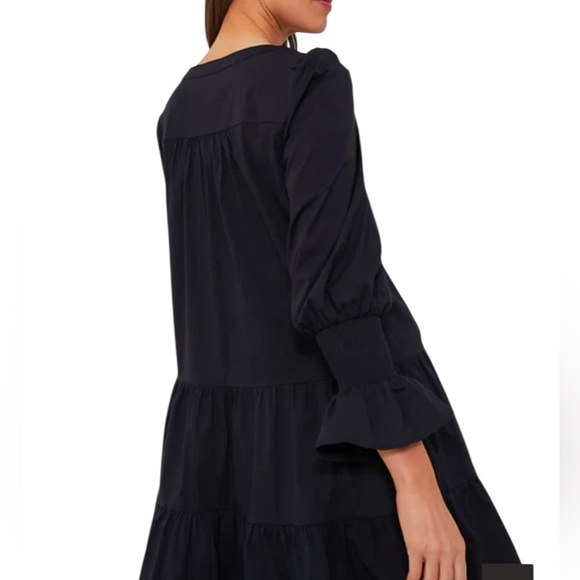 POMANDER PLACE Tiered V Neck Bell Sleeve Dress Size Small in Navy - Picture 10 of 13